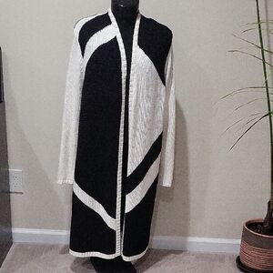 Stylish Black and White Long Cardigan Chico's, Geometric Pattern, Sz3 (XXL)